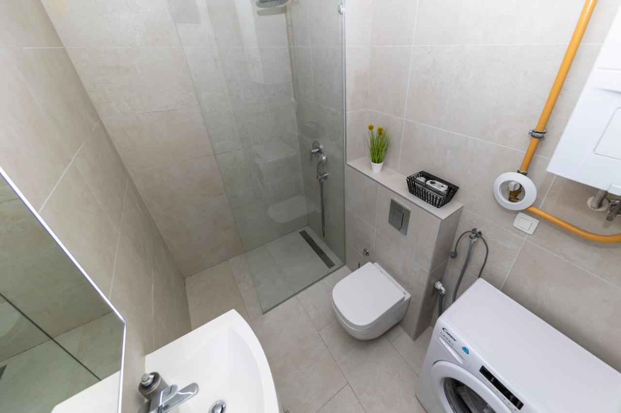 Lusea Apartment Zara Esterno foto